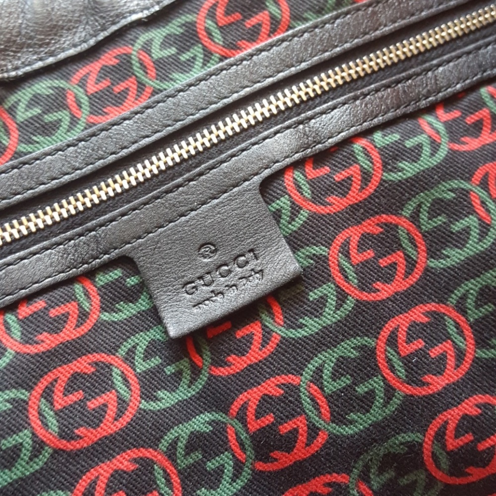 Black & Gold Gucci Handbag - Picture 4 of 5